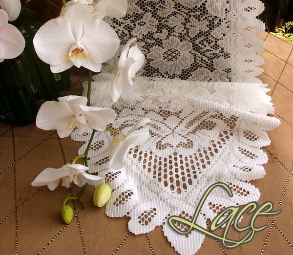 Lace Tablecloths, Overlays, Runners & Bags