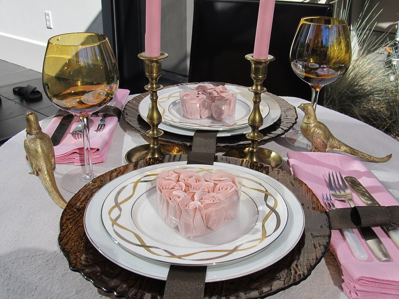 108" Round Crinkle Taffeta Tablecloth